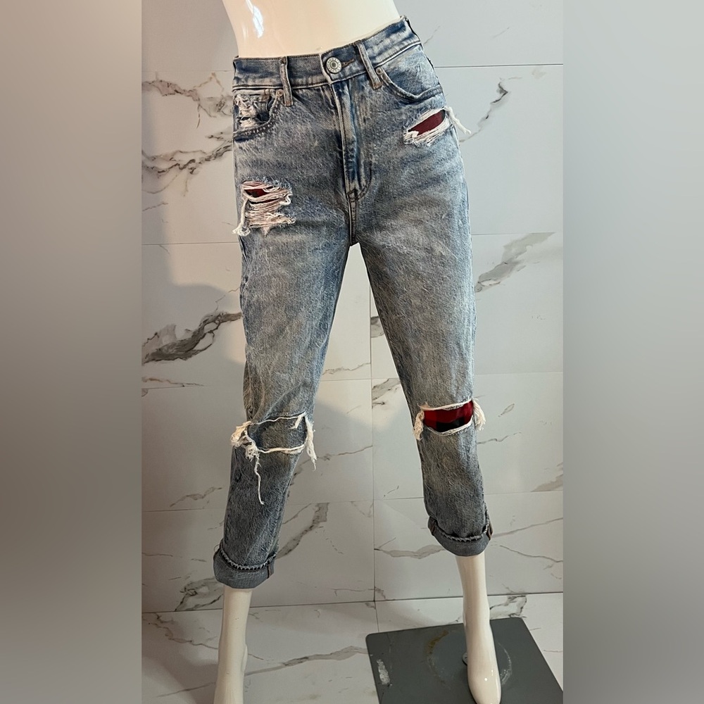 American Eagle 100% Cotton Ripped Relaxed Fit Plaid Patch Jeans Size 0 - Picture 1 of 8